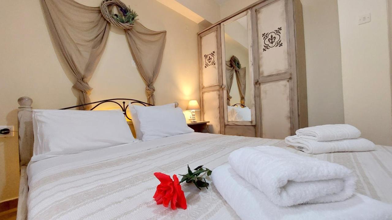Lourantos Studios & Apartments Вати Екстериор снимка