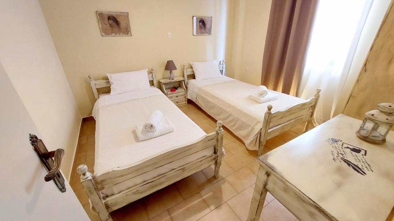 Lourantos Studios & Apartments Вати Екстериор снимка