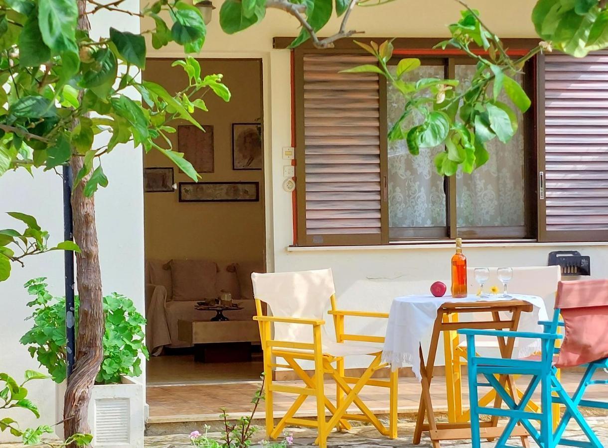 Lourantos Studios & Apartments Вати Екстериор снимка