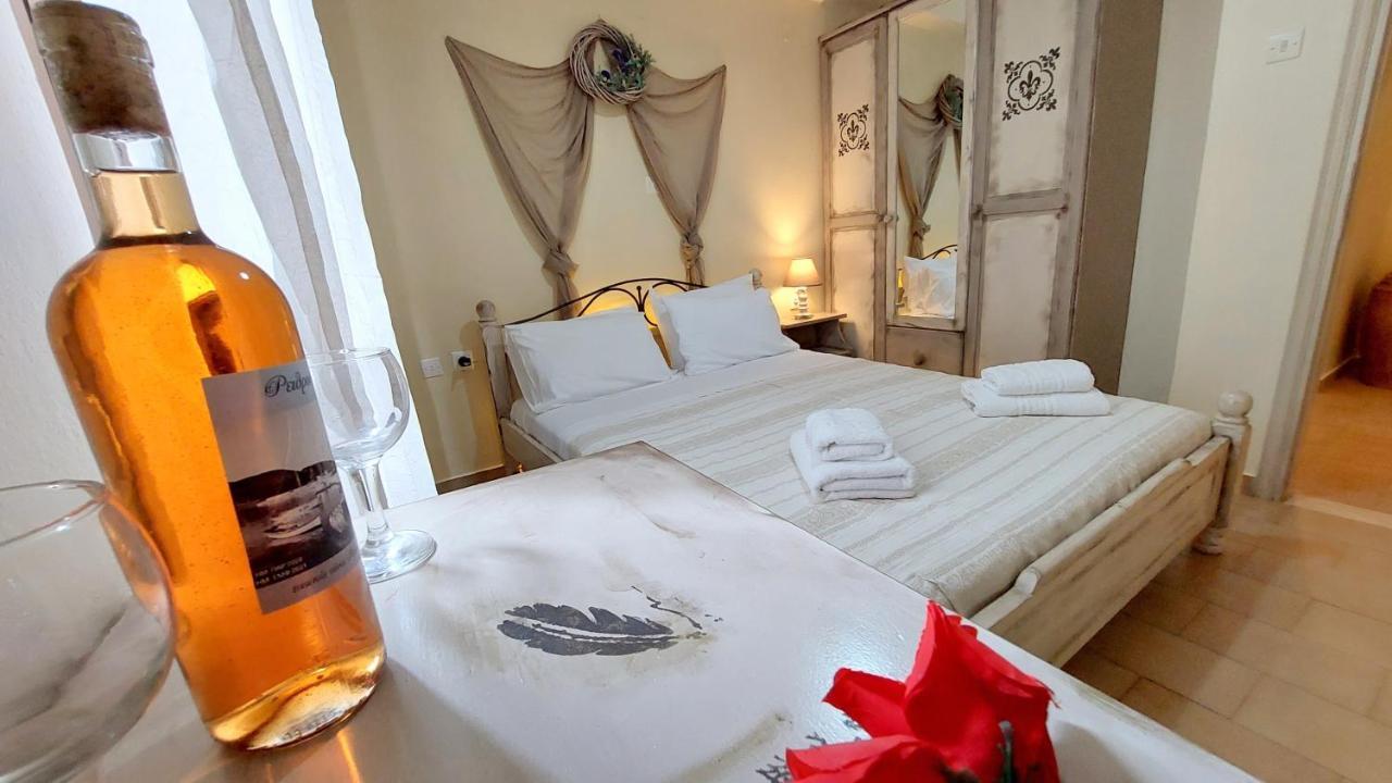 Lourantos Studios & Apartments Вати Екстериор снимка