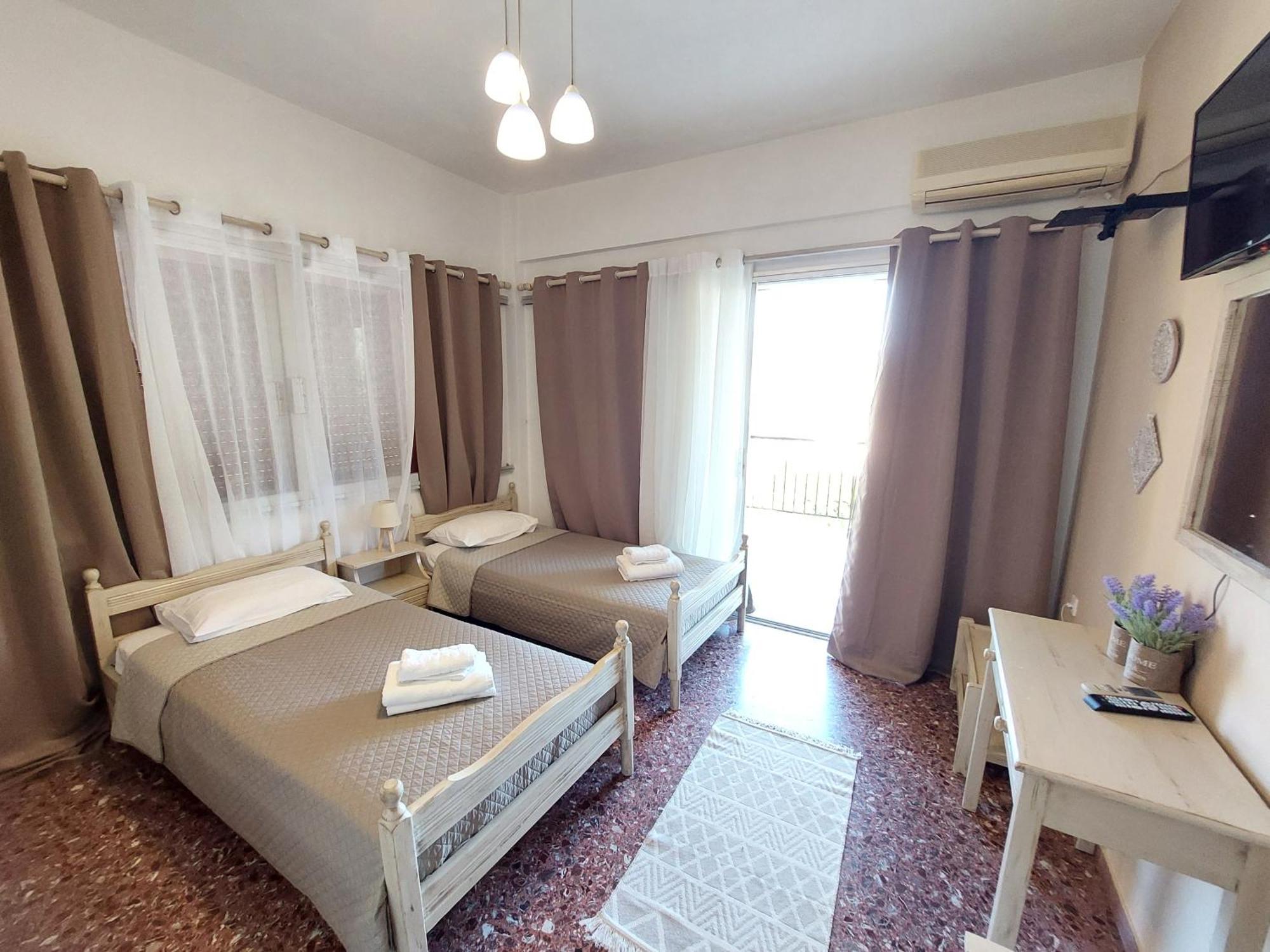 Lourantos Studios & Apartments Вати Екстериор снимка